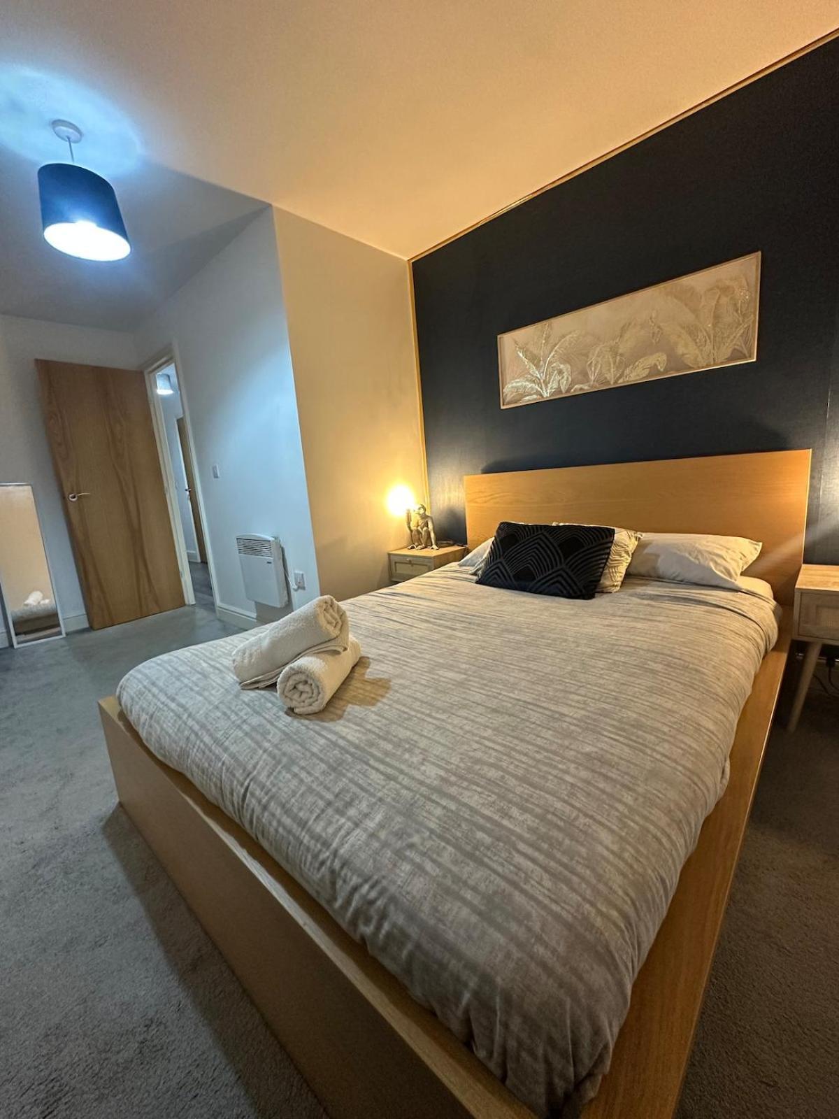 Queen House Stylish Central Sheffield Apartment מראה חיצוני תמונה